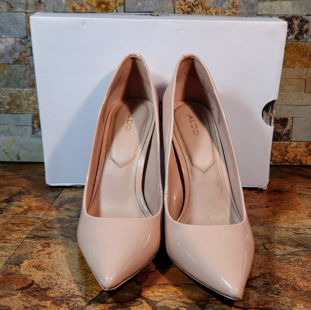 Aldo Stessy Blush Pink Stiletto Heels Womens Size  : 8-1/2 Closed Pointed Toe •